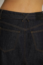 חצאית ג'ינס באורך הברך | קנת קול