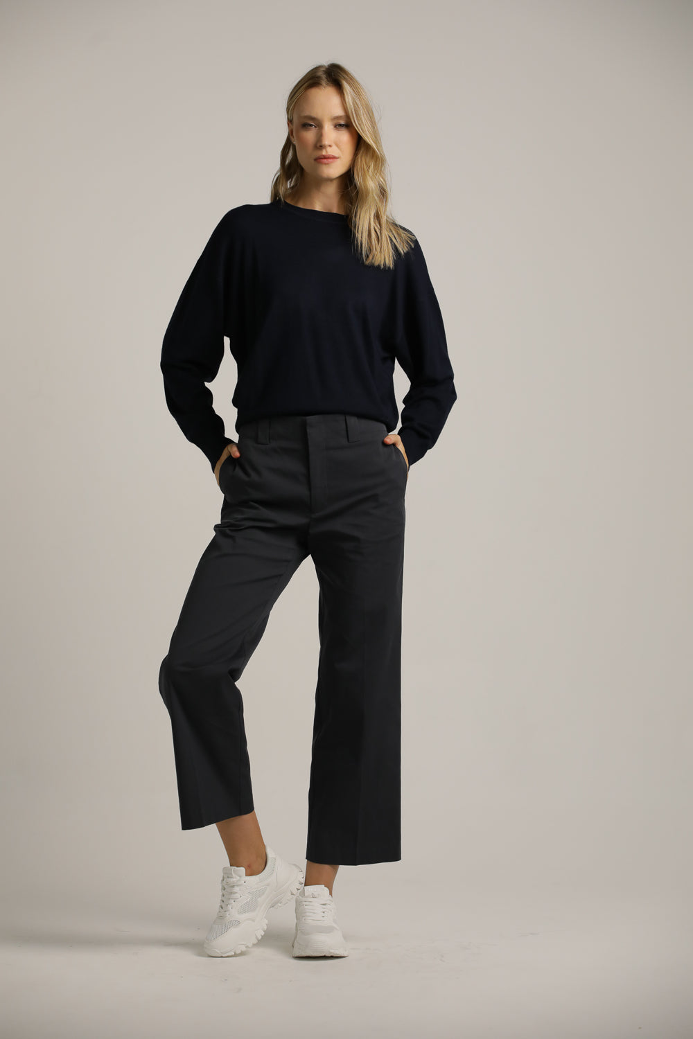 מכנסיים בגזרה ישרה עם מכפלת | קנת קול