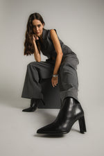 מגפוני עקב בצבע שחור לנשים | קנת קול