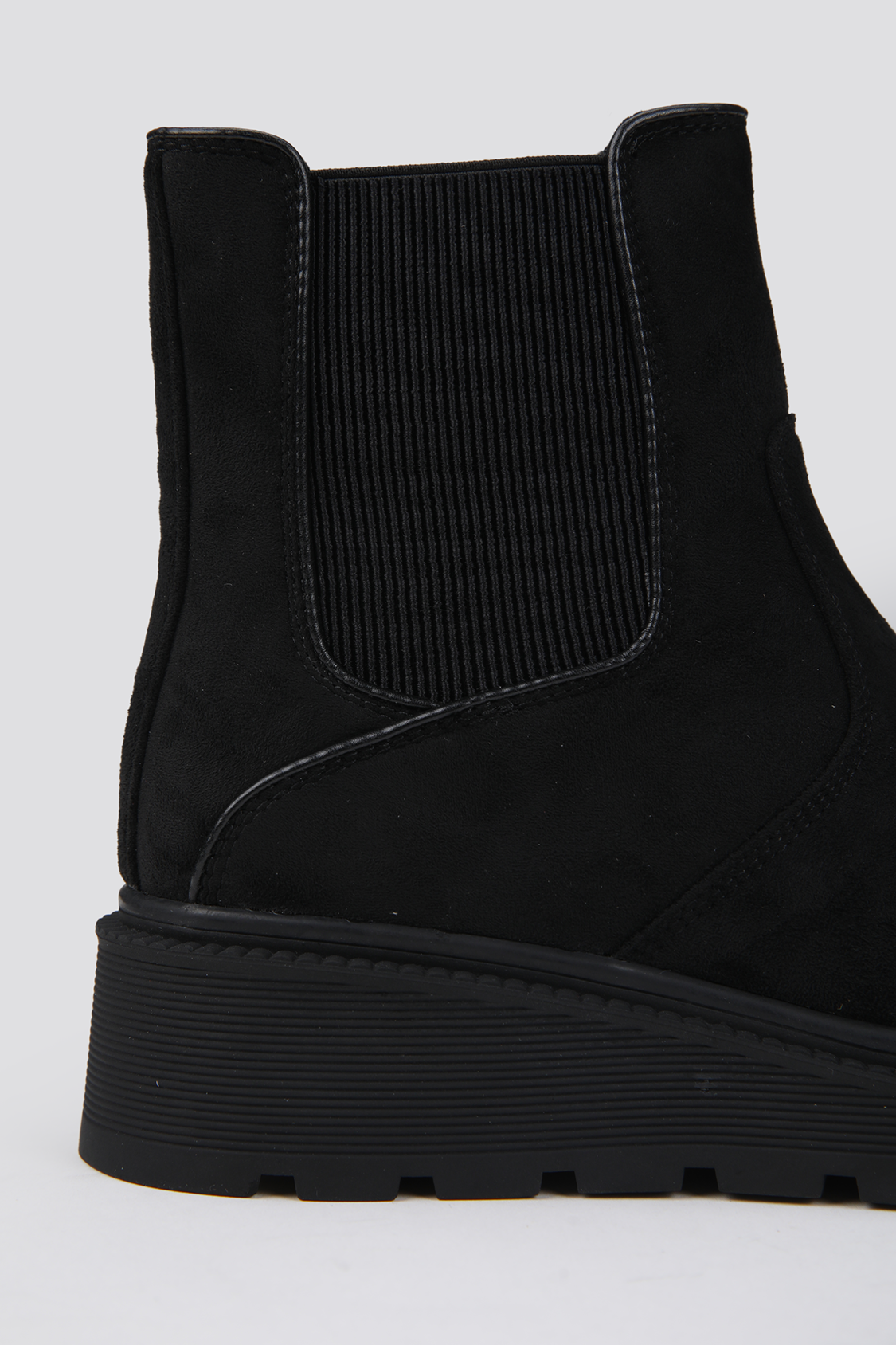 מגפוני נשים בצבע שחור | קנת קול