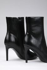 מגפוני עקב בעיצוב קרוקודיל | קנת קול