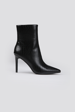 מגפוני עקב בעיצוב קרוקודיל | קנת קול