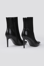 מגפוני עקב בעיצוב קרוקודיל | קנת קול