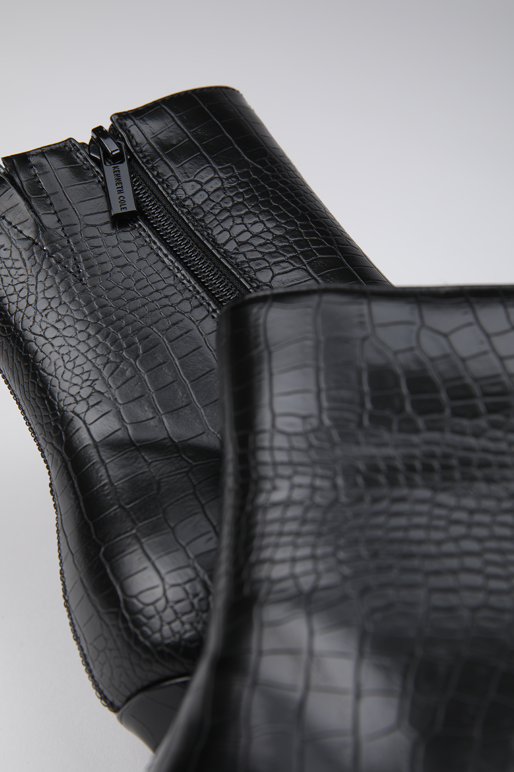 מגפוני עקב בעיצוב קרוקודיל | קנת קול