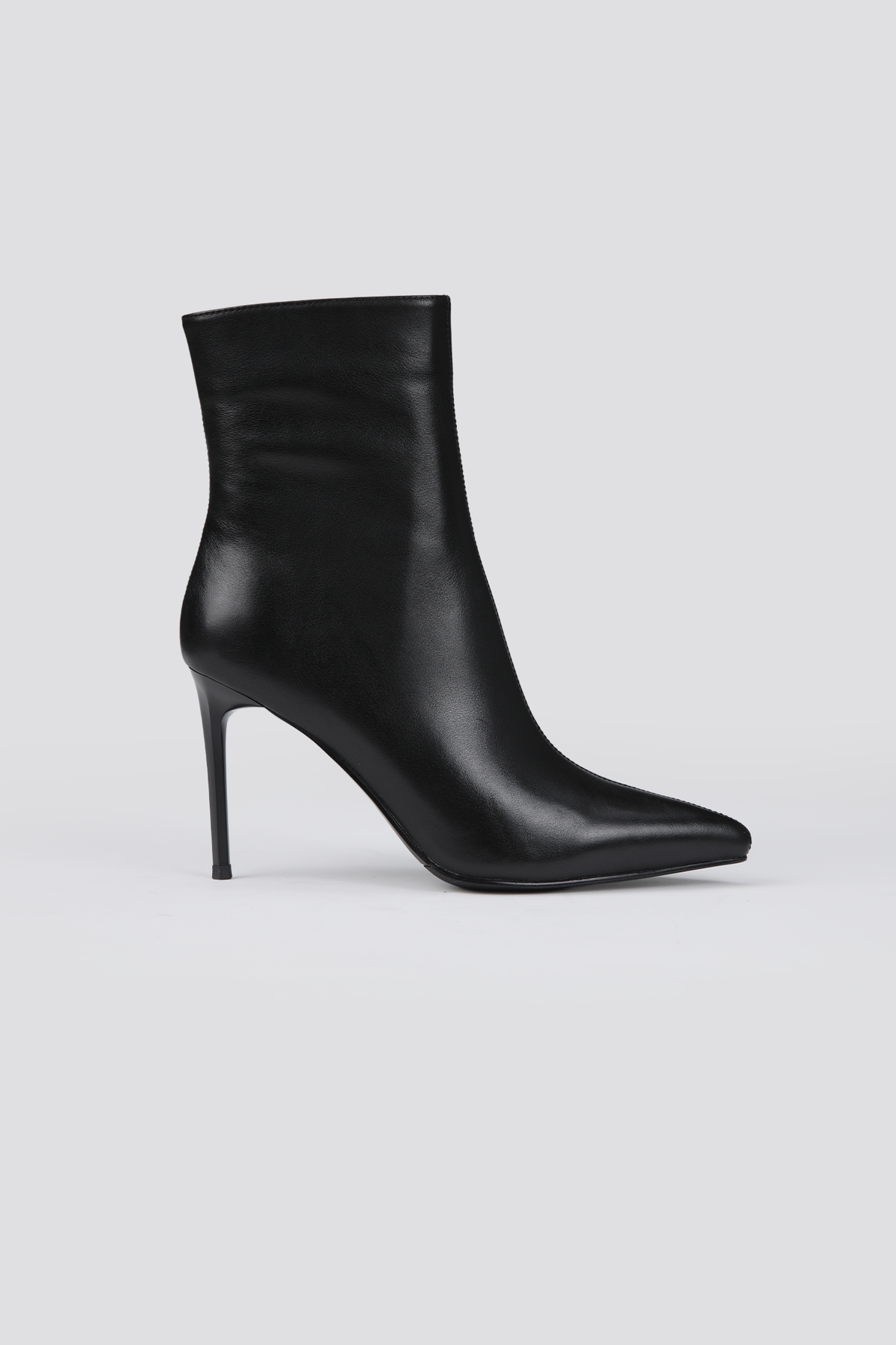 מגפוני עקב אלגנטיות לנשים | קנת קול