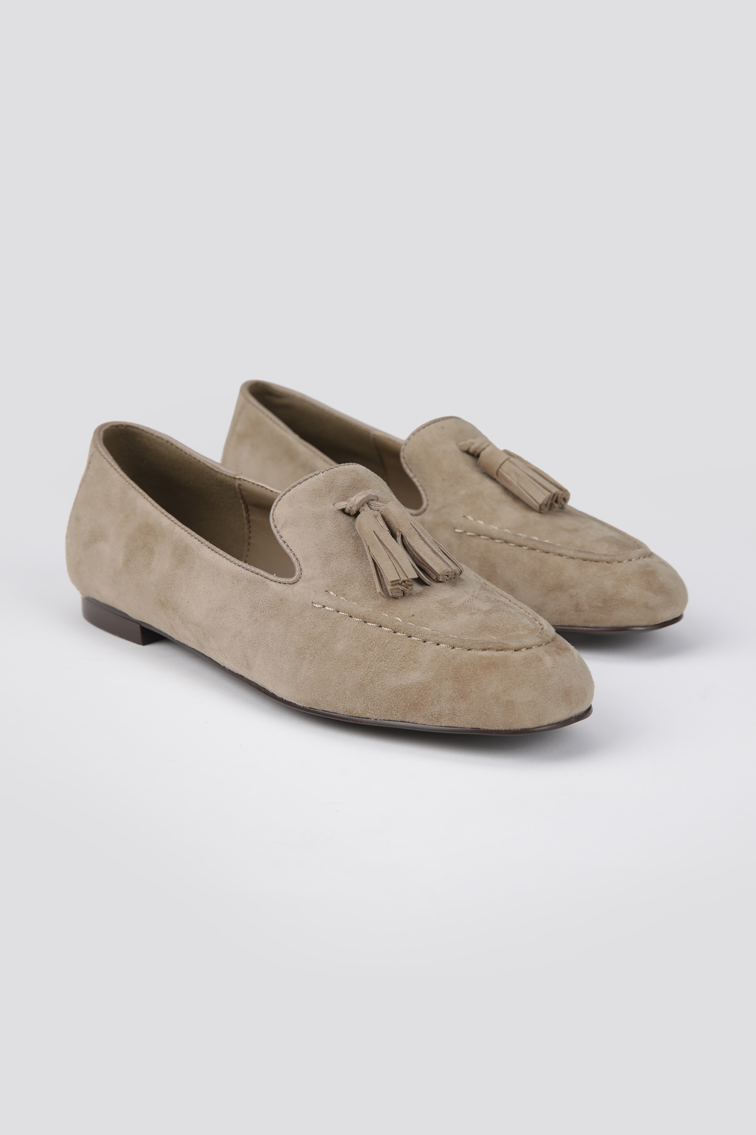 נעלי מוקסין בעיצוב אלגנטי | קנת קול