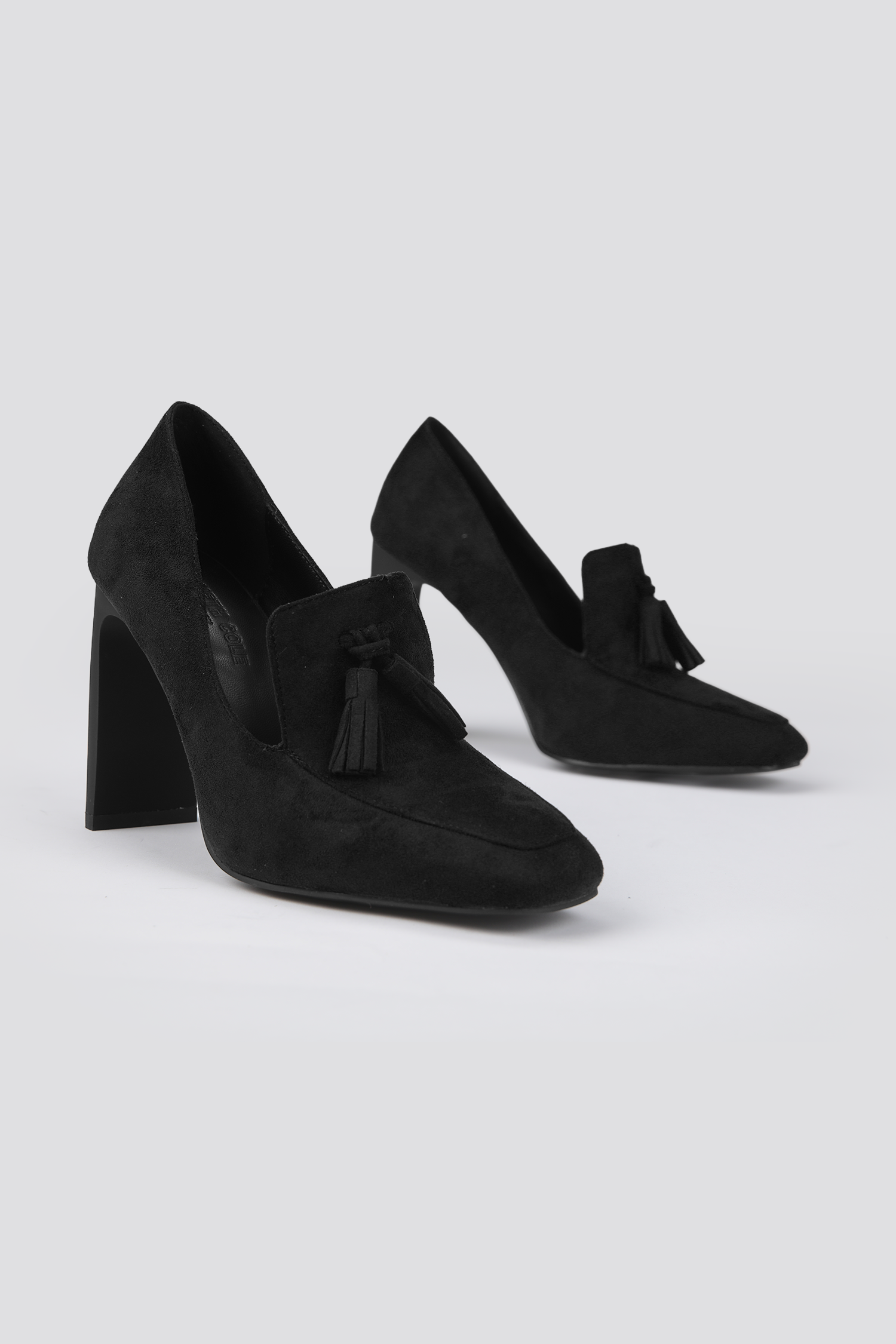 נעלי עקב עם פרנזים לנשים | קנת קול