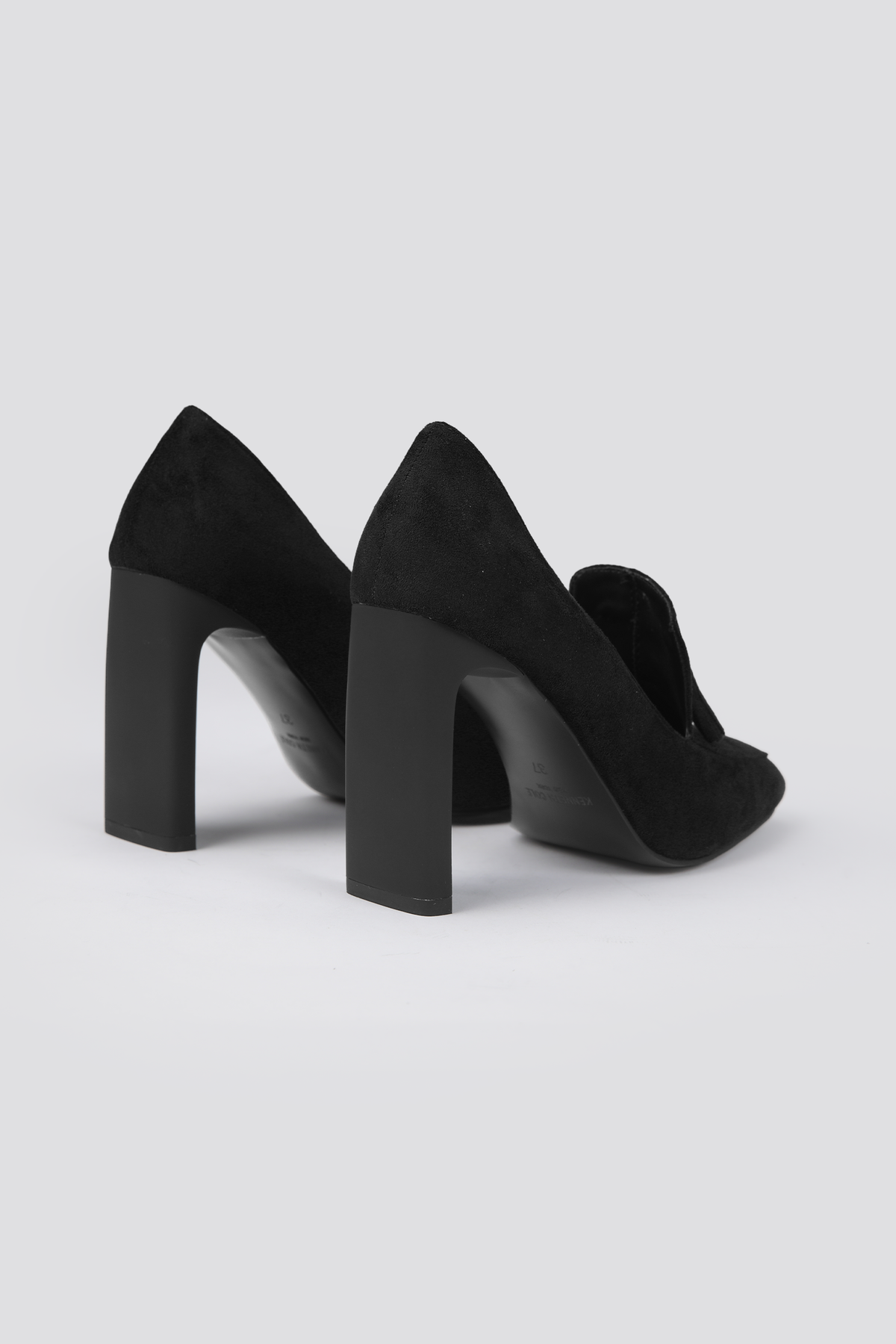 נעלי עקב עם פרנזים לנשים | קנת קול