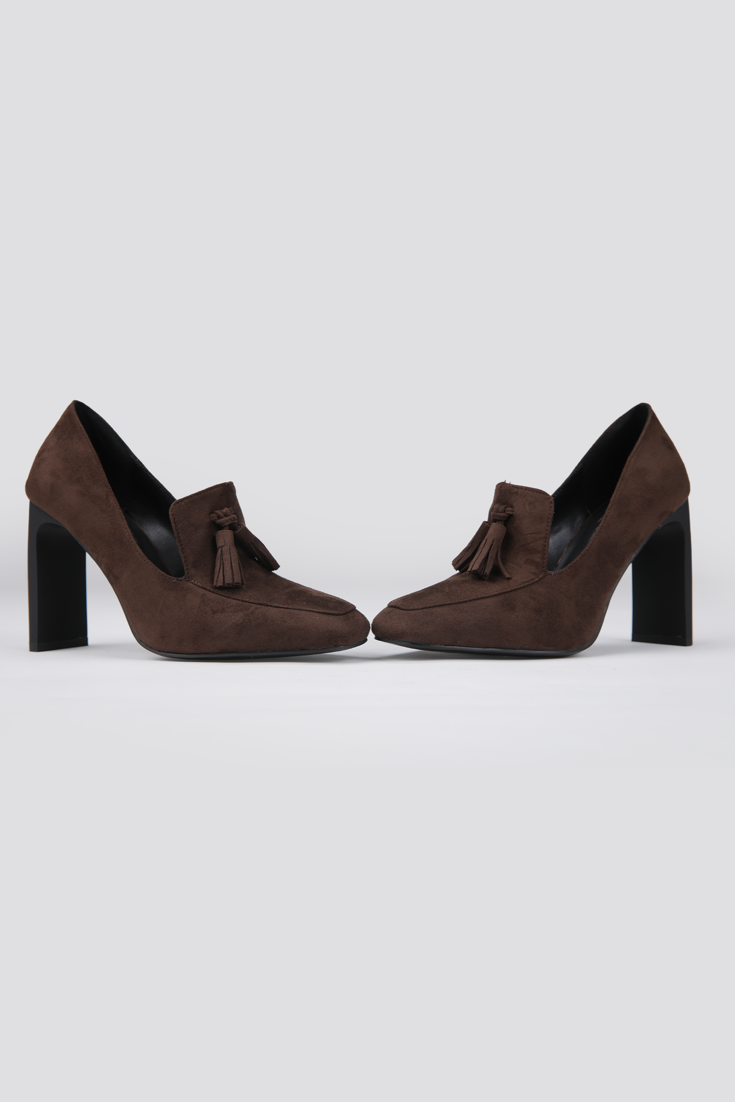 נעלי עקב עם פרנזים לנשים | קנת קול