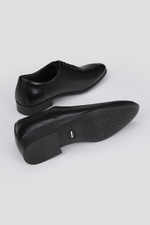 נעלי אלגנט מעור בצבע שחור | קנת קול