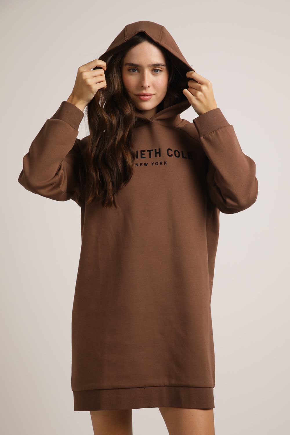 שמלת אינטרלוק עם קפוצ'ון | קנת קול