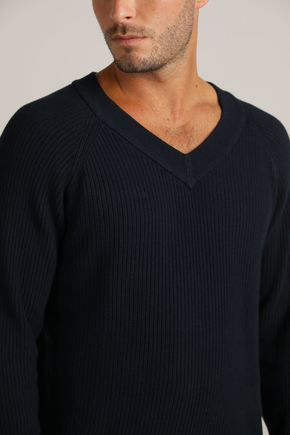 סריג רגלן צווארון וי | קנת קול