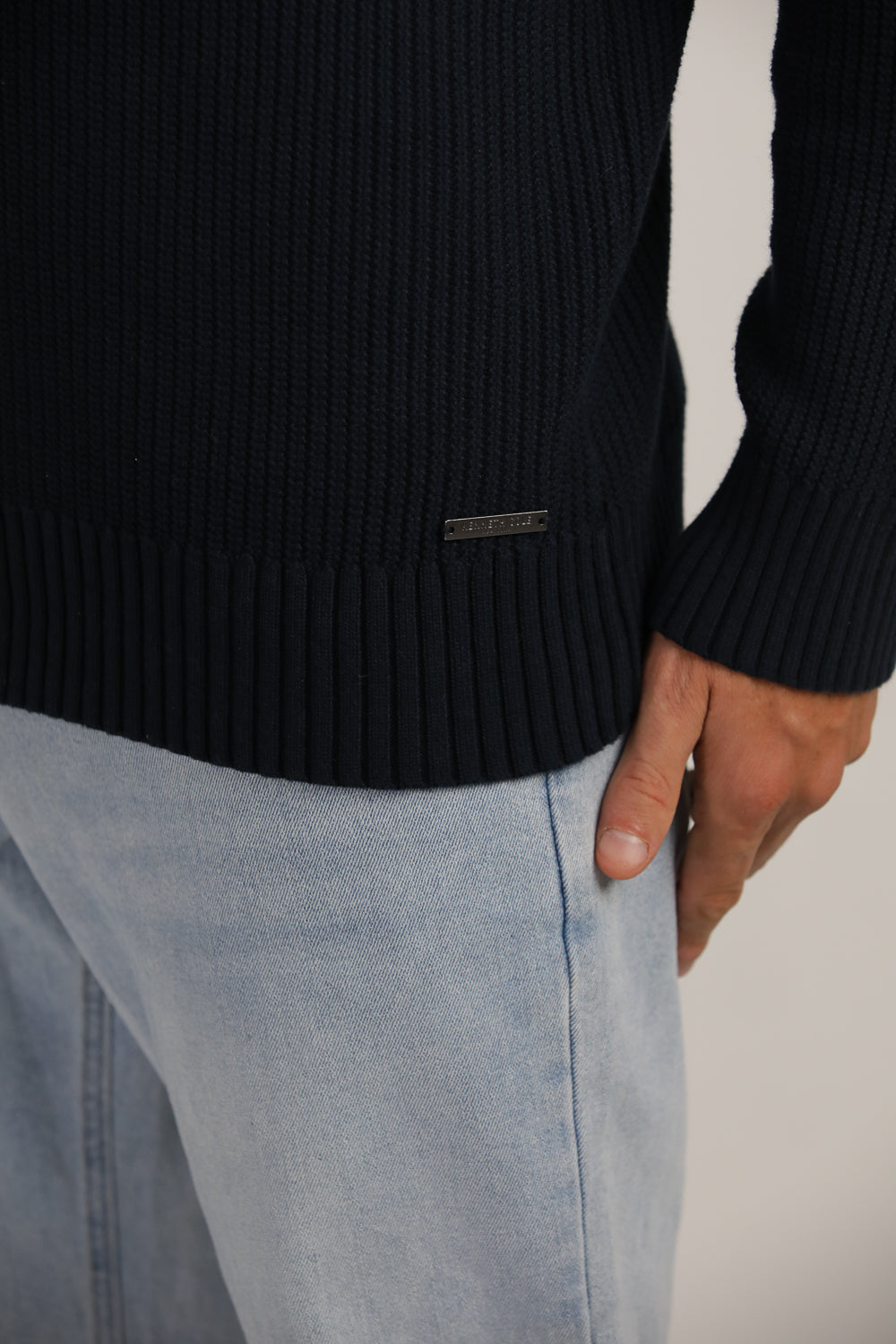 סריג רגלן צווארון וי | קנת קול