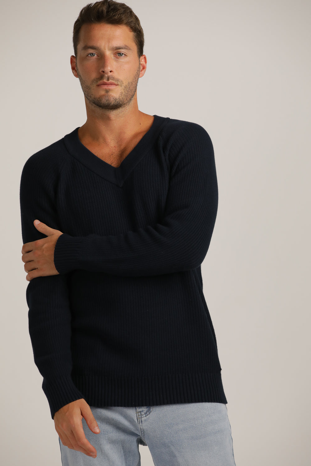 סריג רגלן צווארון וי | קנת קול