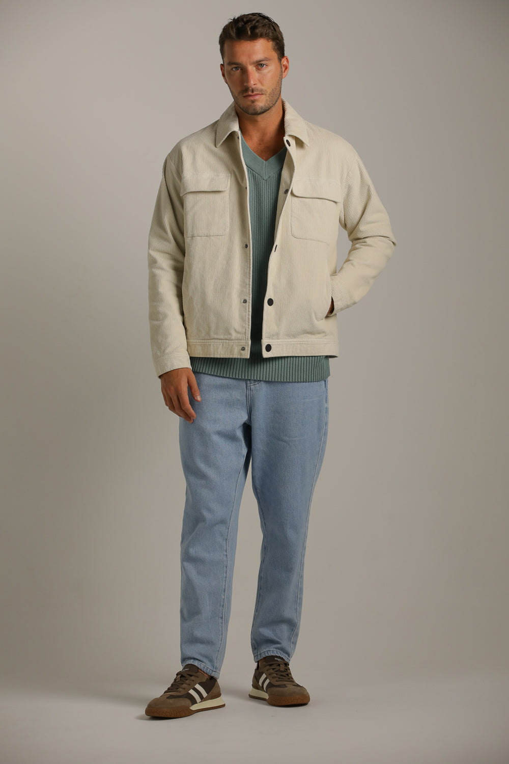 סריג רגלן צווארון וי | קנת קול