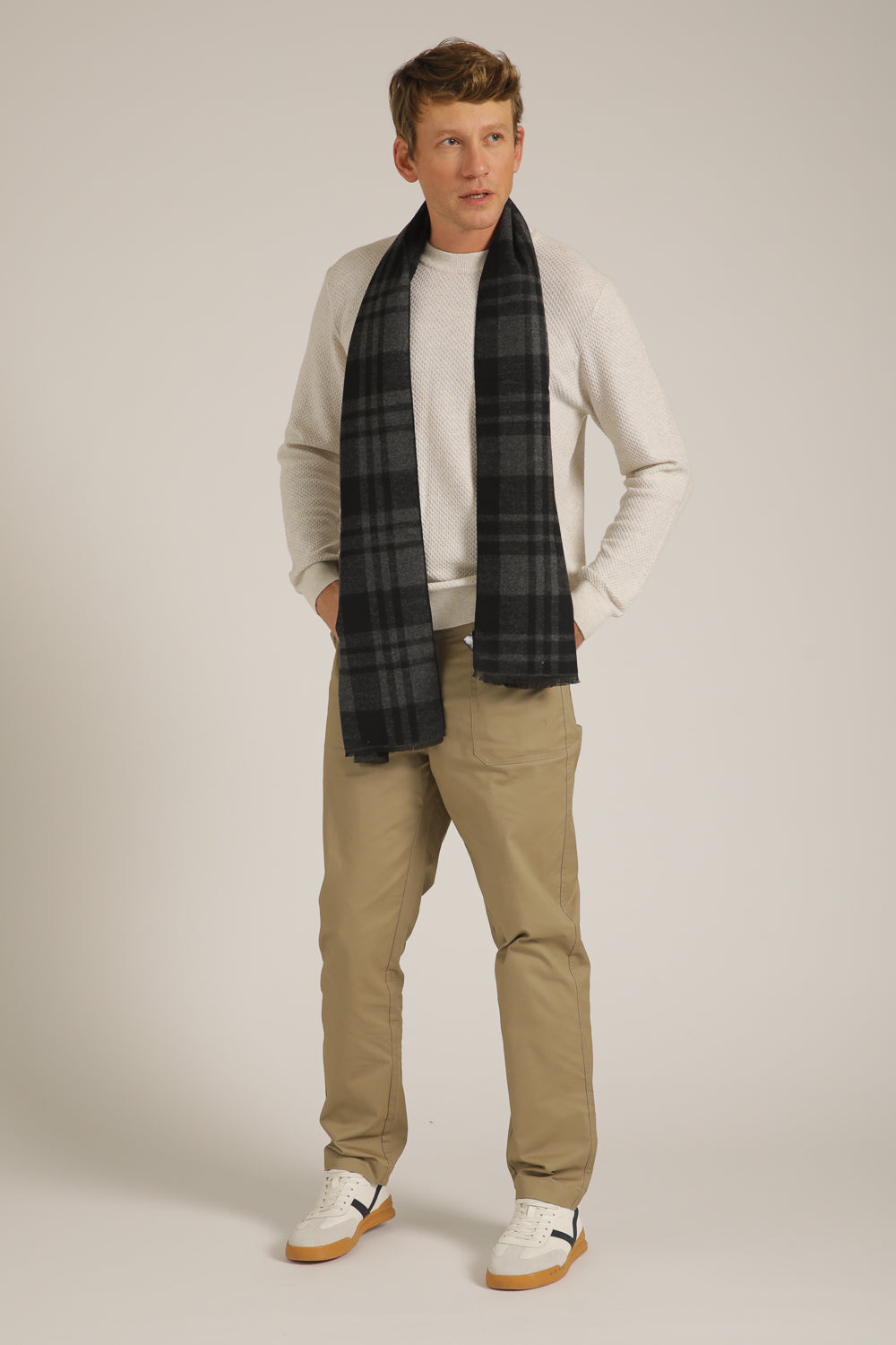 סריג במרקם צמרי ובעיצוב טקסטורה | קנת קול