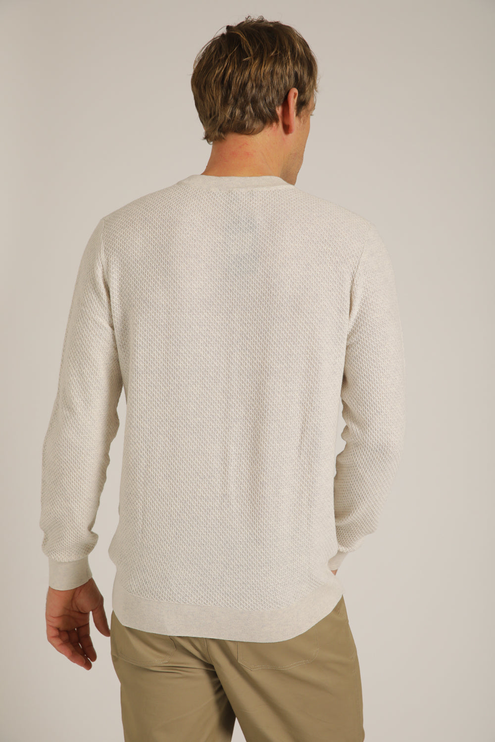 סריג במרקם צמרי ובעיצוב טקסטורה | קנת קול