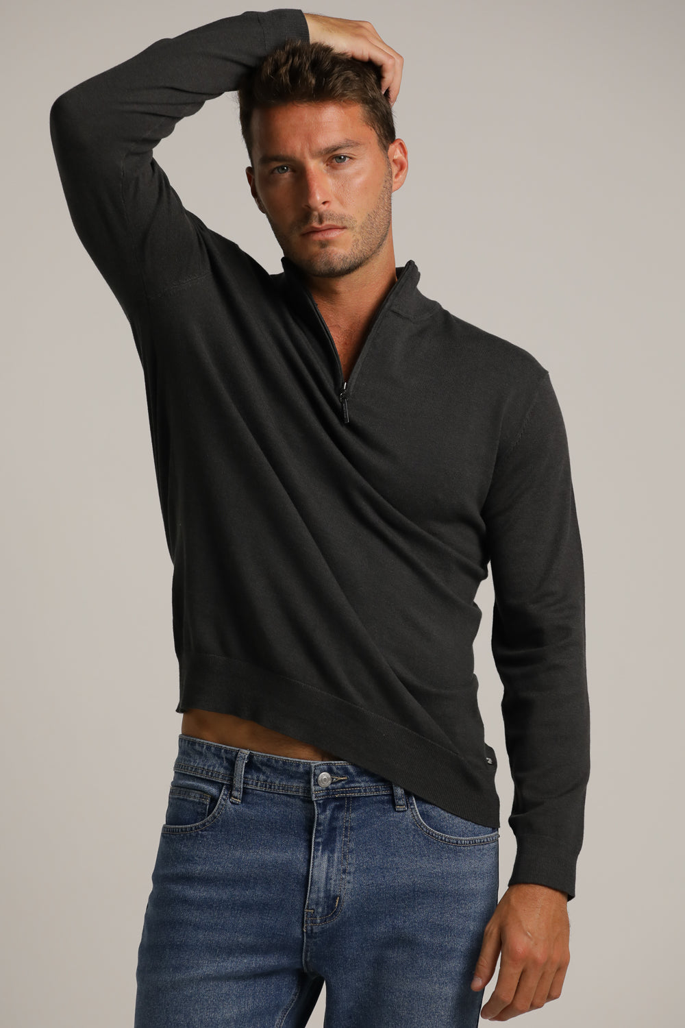 סריג עם צווארון חצי רוכסן | קנת קול