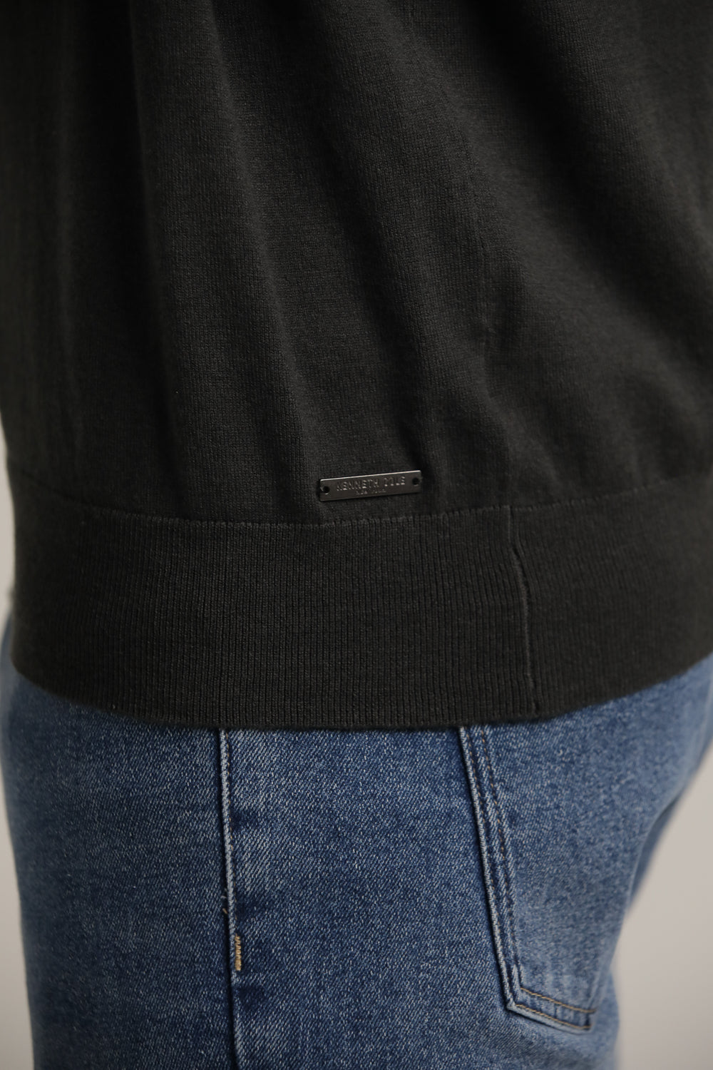 סריג עם צווארון חצי רוכסן | קנת קול