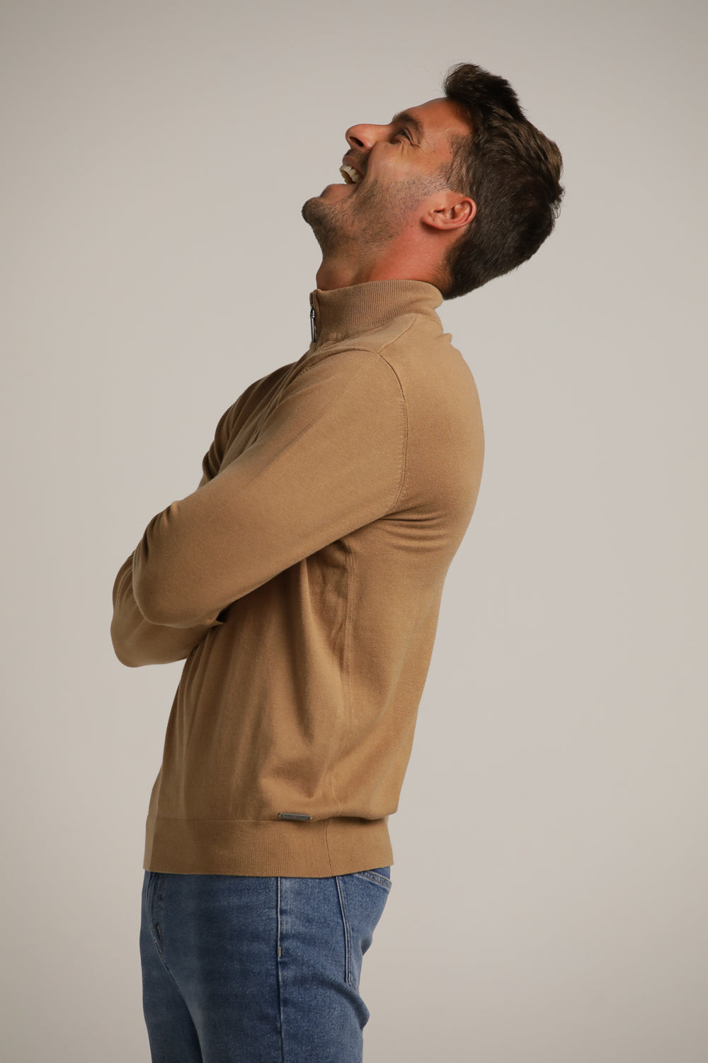 סריג עם צווארון חצי רוכסן | קנת קול