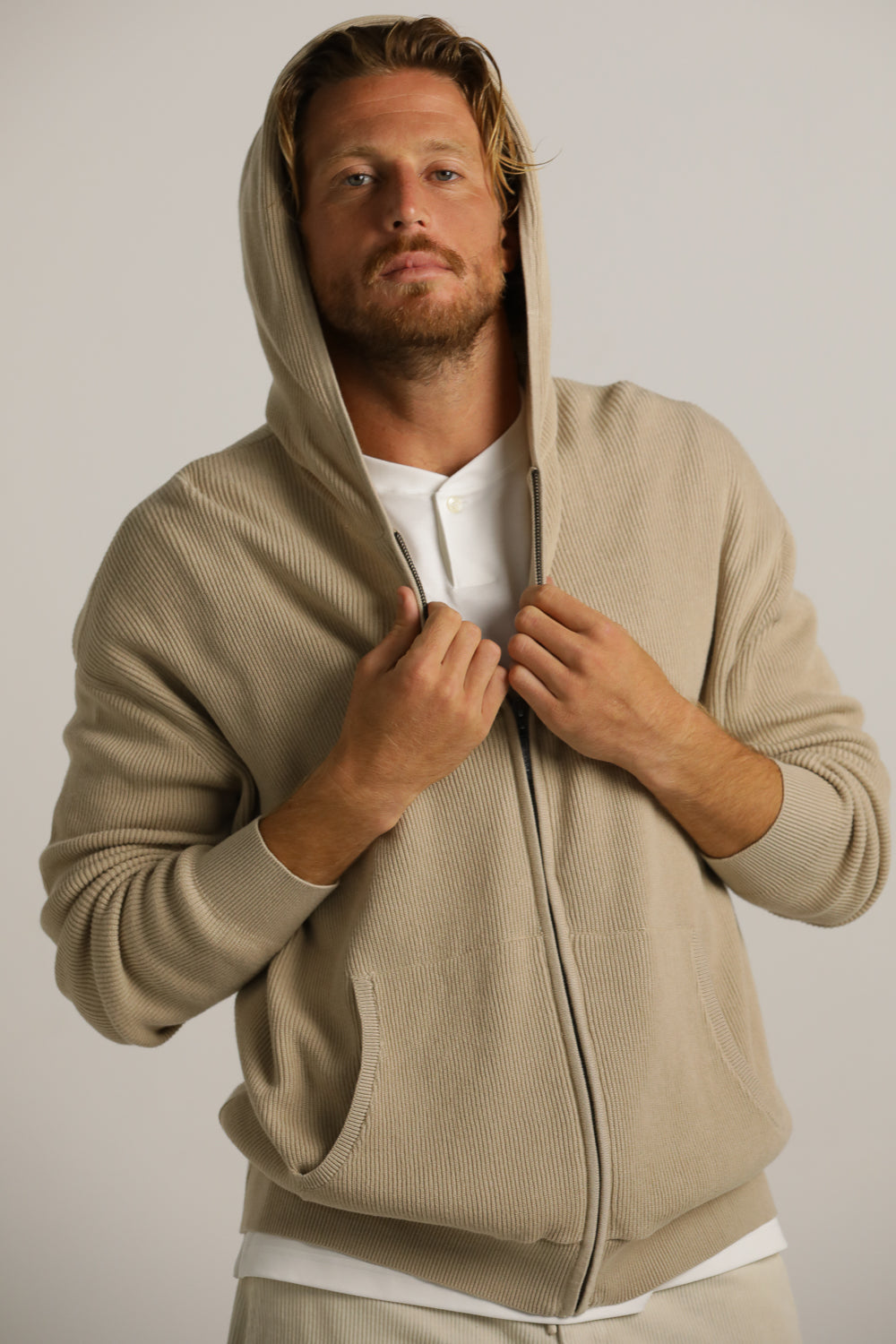 ג'קט קרדיגן עם קפוצ'ון | קנת קול