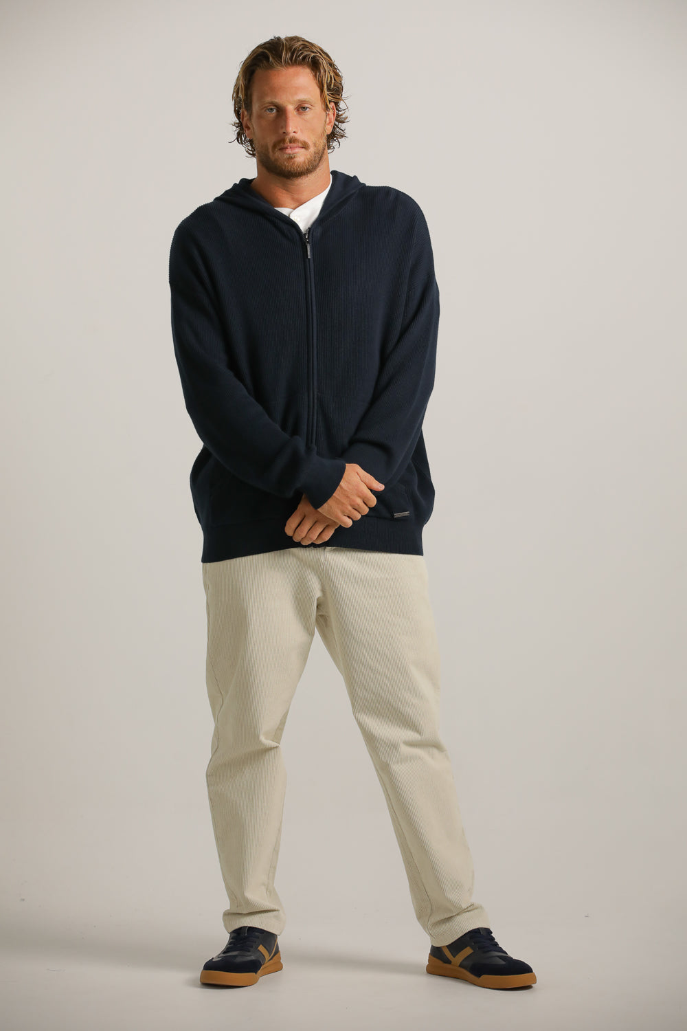 ג'קט קרדיגן עם קפוצ'ון | קנת קול