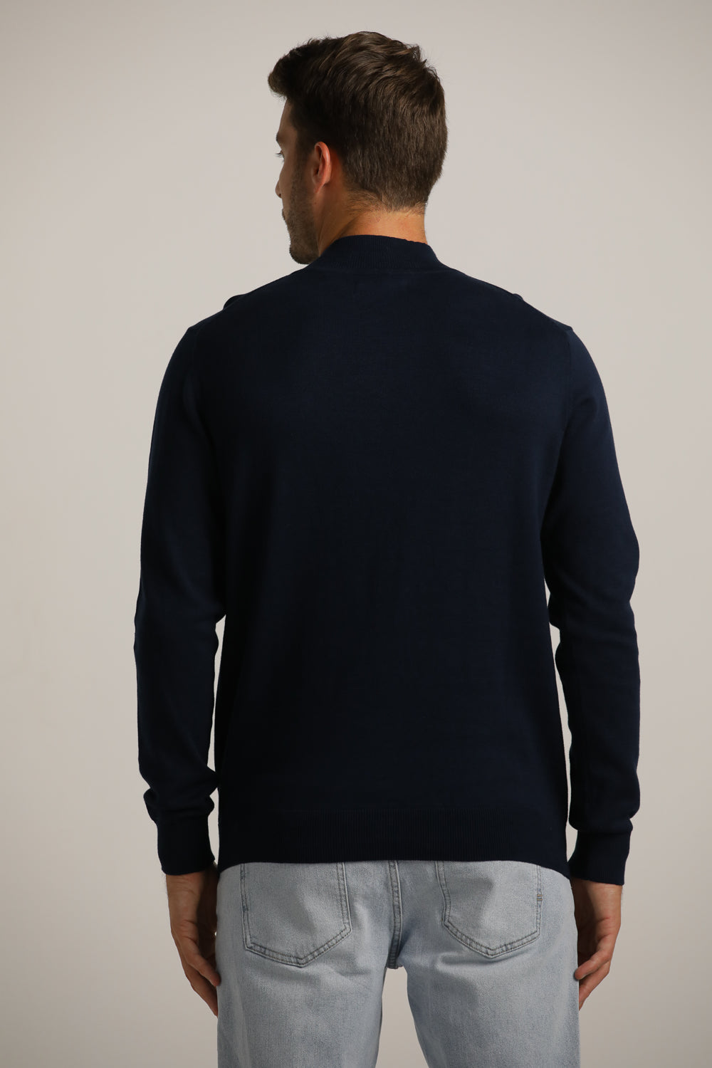 סריג עם צווארון גולף | קנת קול