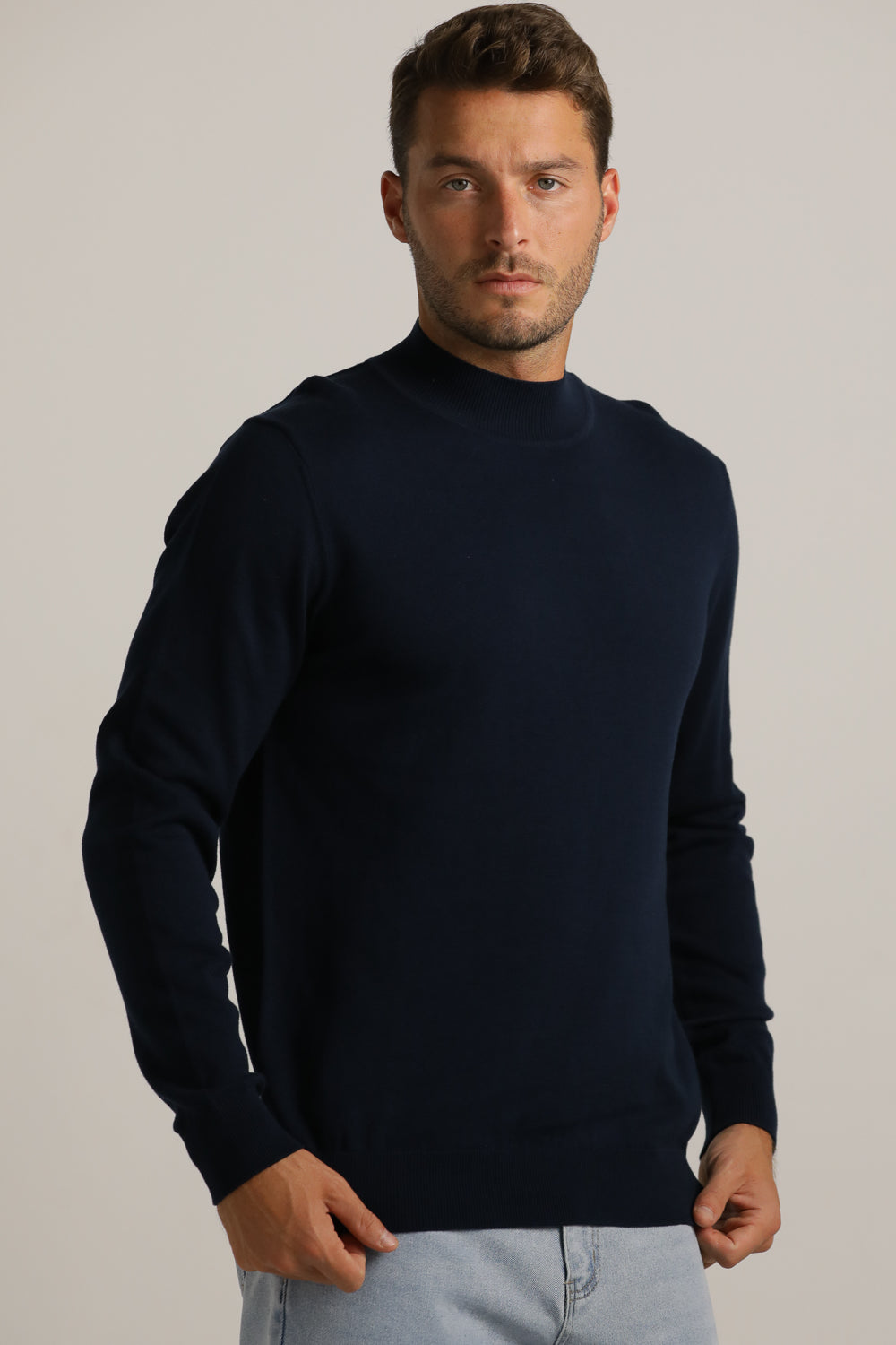 סריג עם צווארון גולף | קנת קול