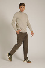 סריג עם צווארון גולף | קנת קול