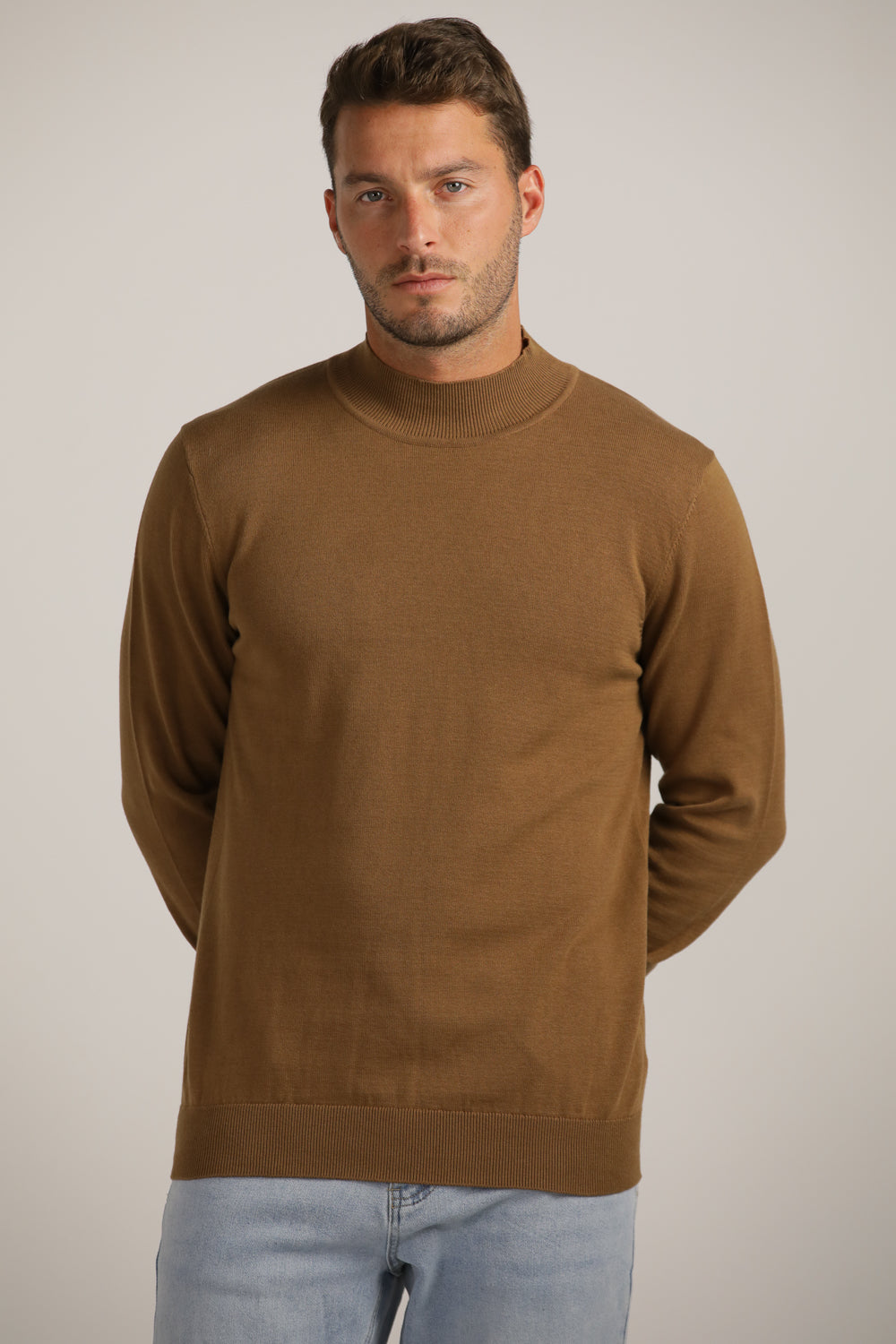 סריג עם צווארון גולף | קנת קול