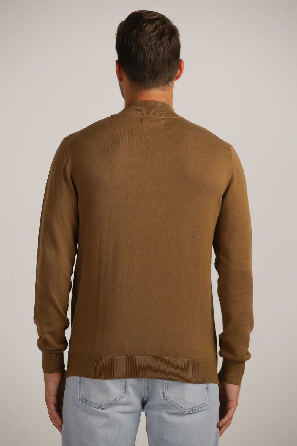 סריג עם צווארון גולף | קנת קול