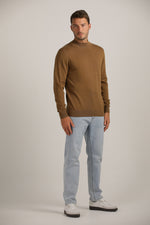 סריג עם צווארון גולף | קנת קול