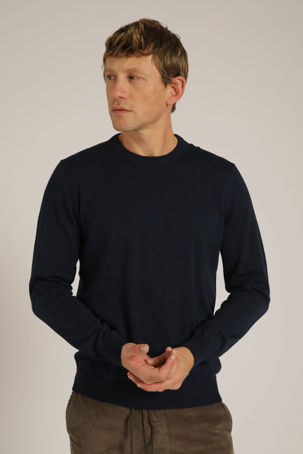 חולצת סריג עם צווארון עגול | קנת קול