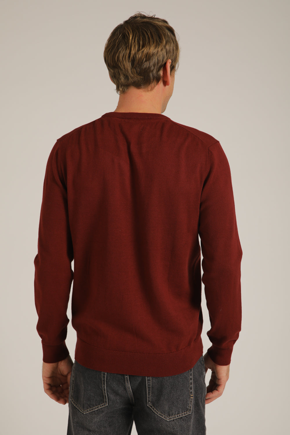 חולצת סריג עם צווארון עגול | קנת קול