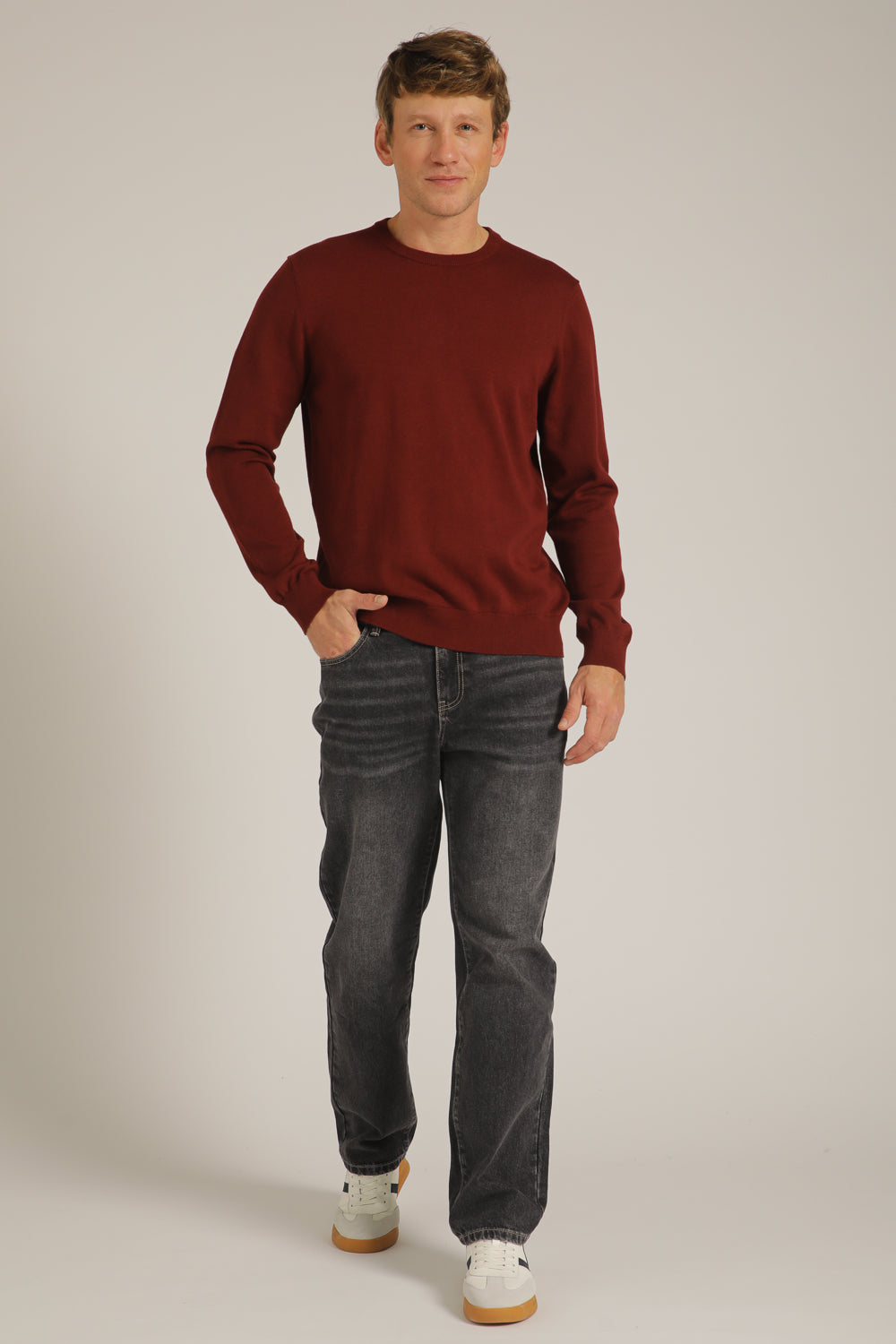 חולצת סריג עם צווארון עגול | קנת קול