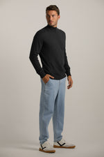 סריג דק עם צווארון גולף | קנת קול