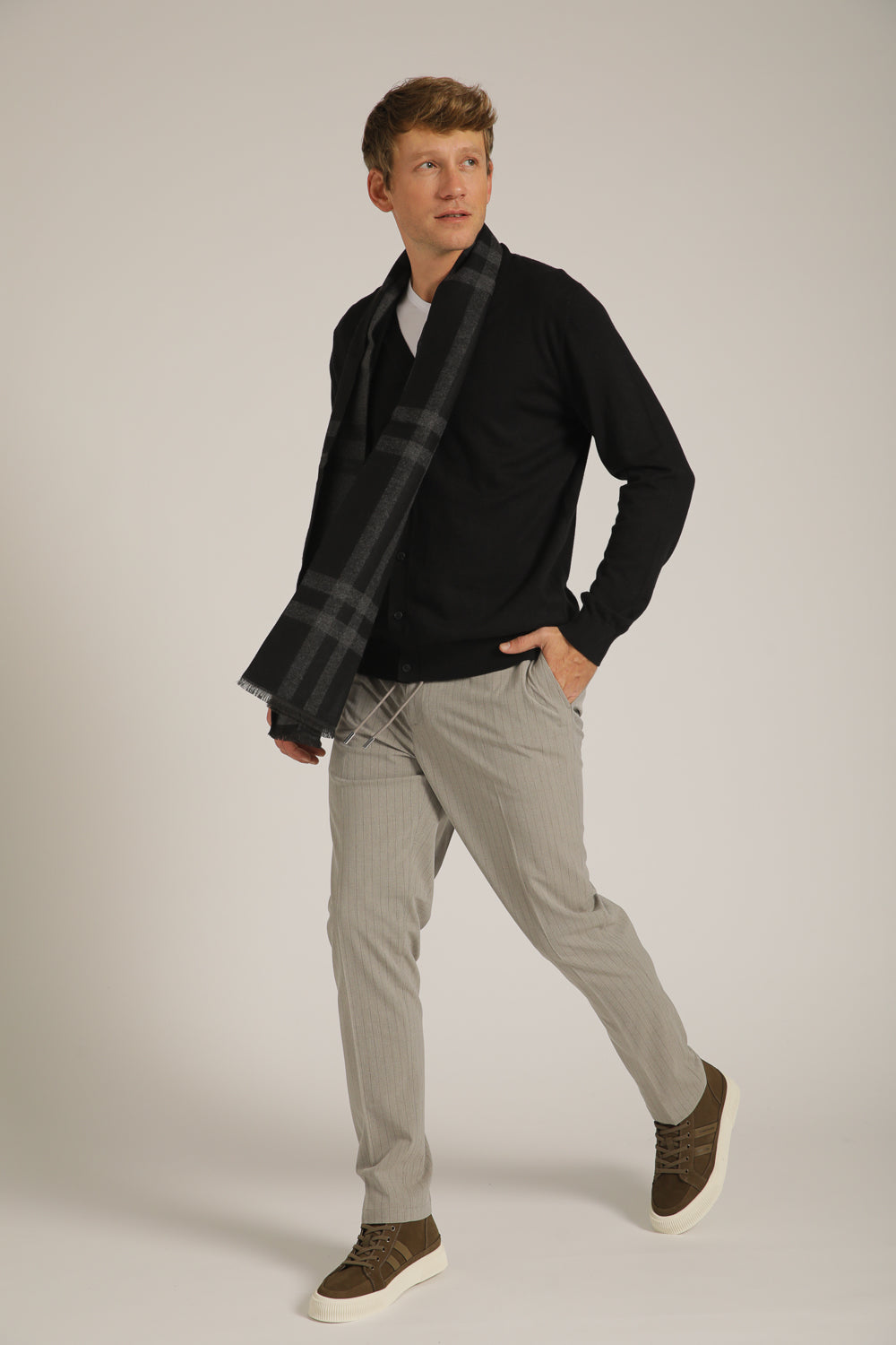 קרדיגן סריג עם כפתורים | קנת קול