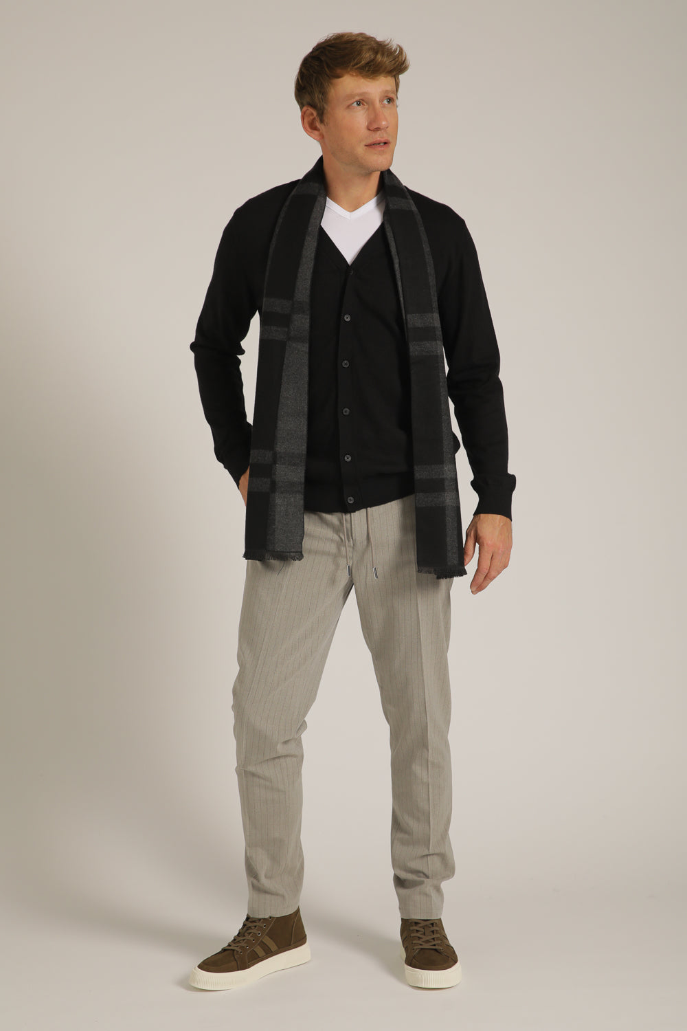 קרדיגן סריג עם כפתורים | קנת קול