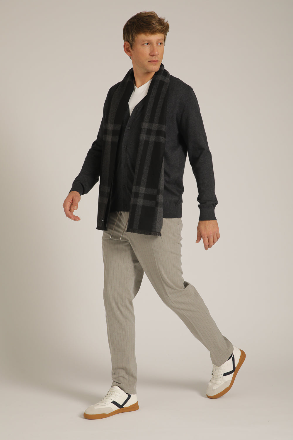 קרדיגן סריג עם כפתורים | קנת קול