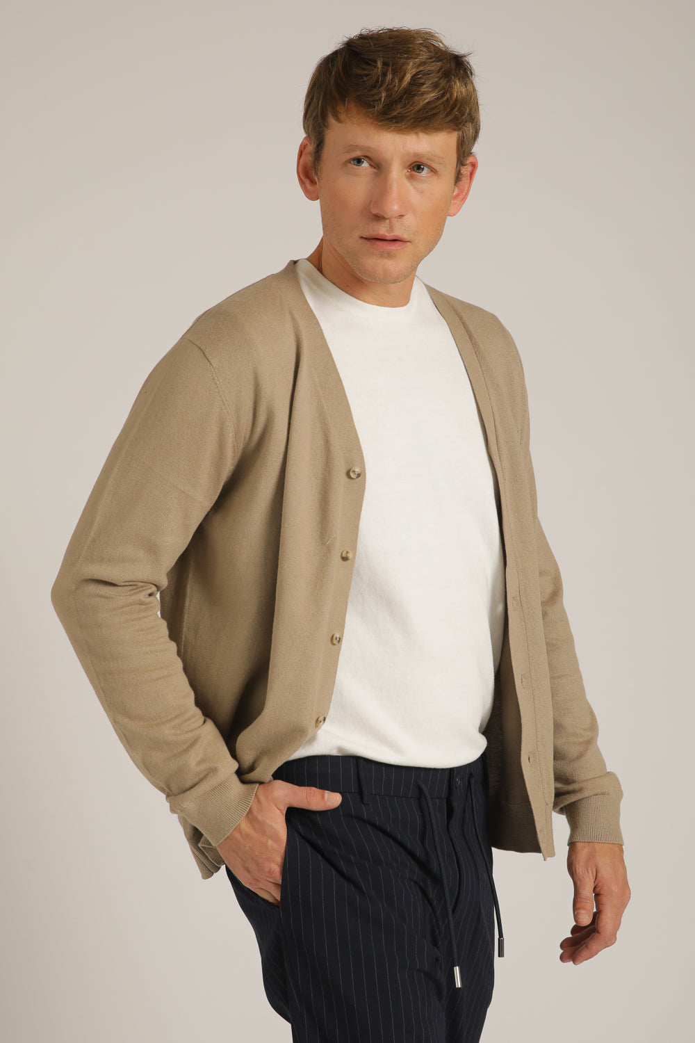 קרדיגן סריג עם כפתורים | קנת קול