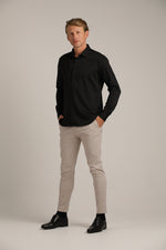 חולצה מכופתרת חלקה בגזרת מודרן פיט | קנת קול