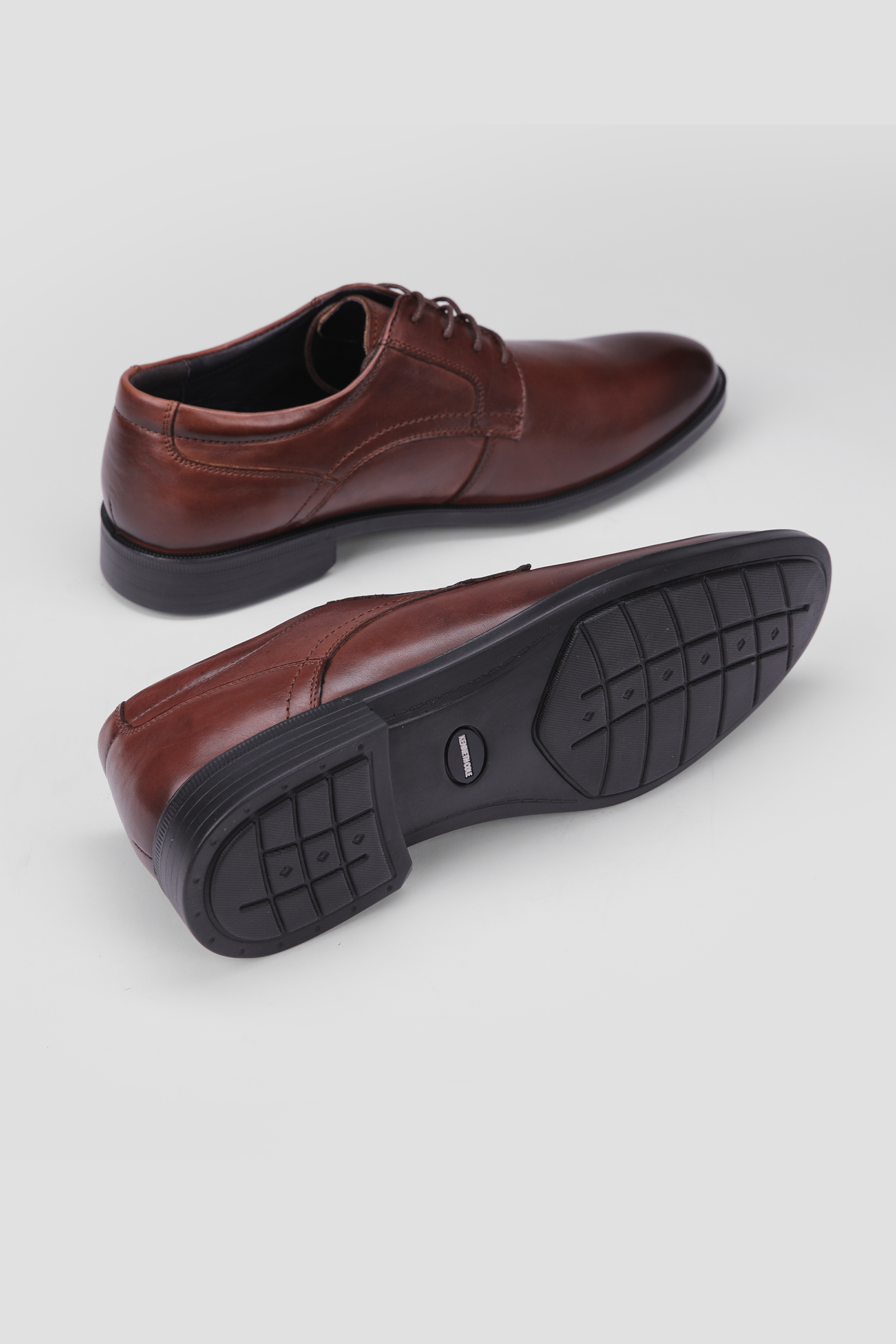 נעל עור אלגנטית לגברים | קנת קול