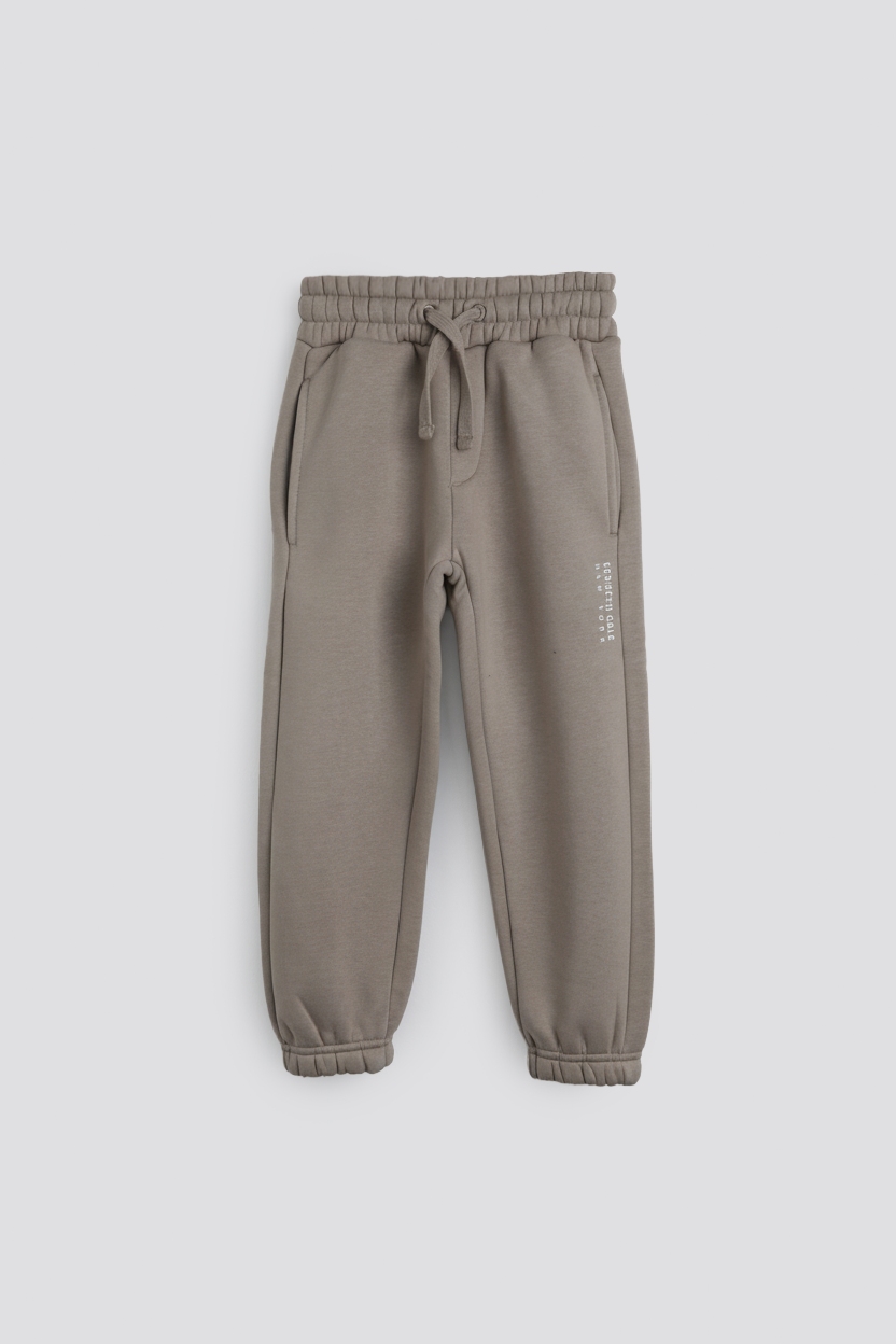 מכנסי טרנינג ארוכים עם הדפס לוגו | קנת קול