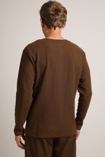 טישירט ארוכה דקה בטקסטורת וואפל | קנת קול