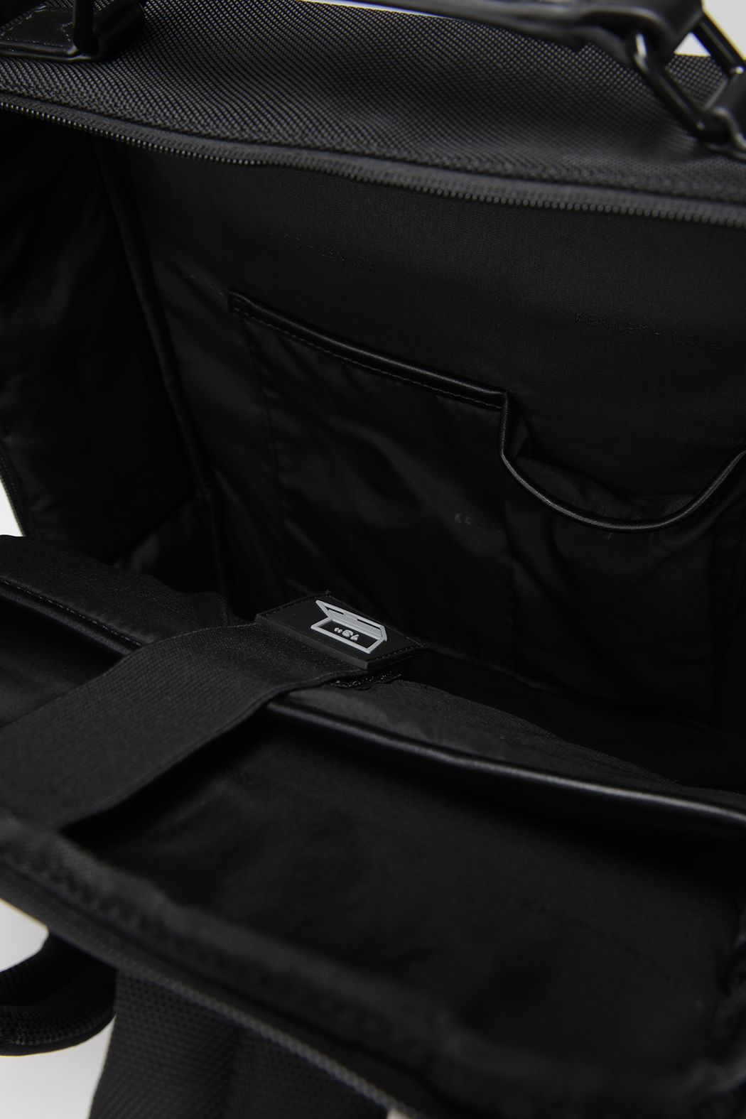 תיק גב בעיצוב מרובע לגברים | קנת קול