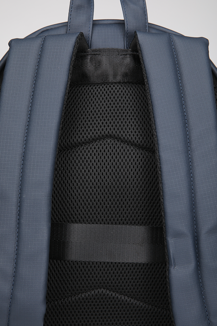 תיק גב ממותג לגברים | קנת קול