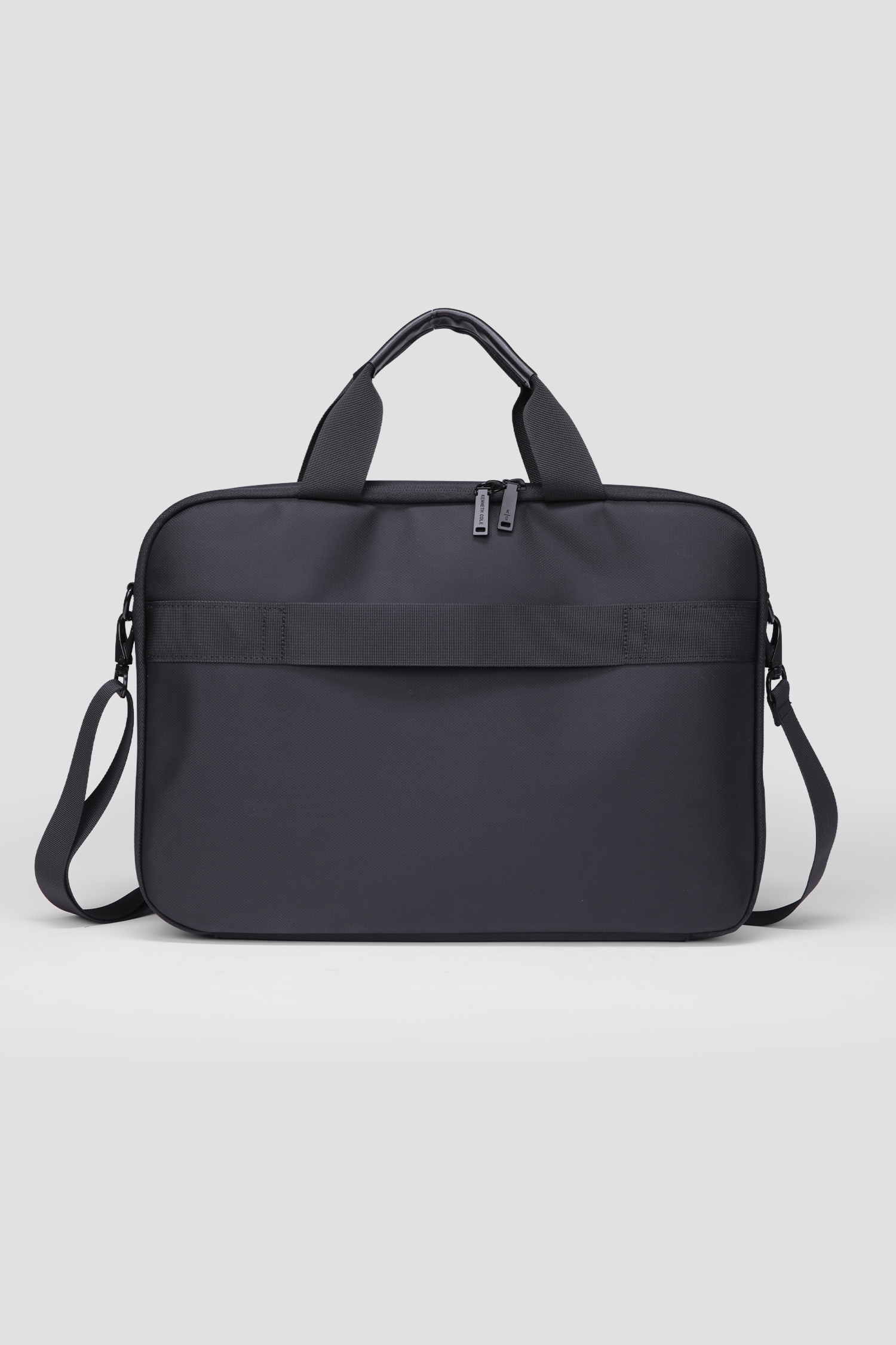 תיק מחשב ממותג בצבע שחור | קנת קול