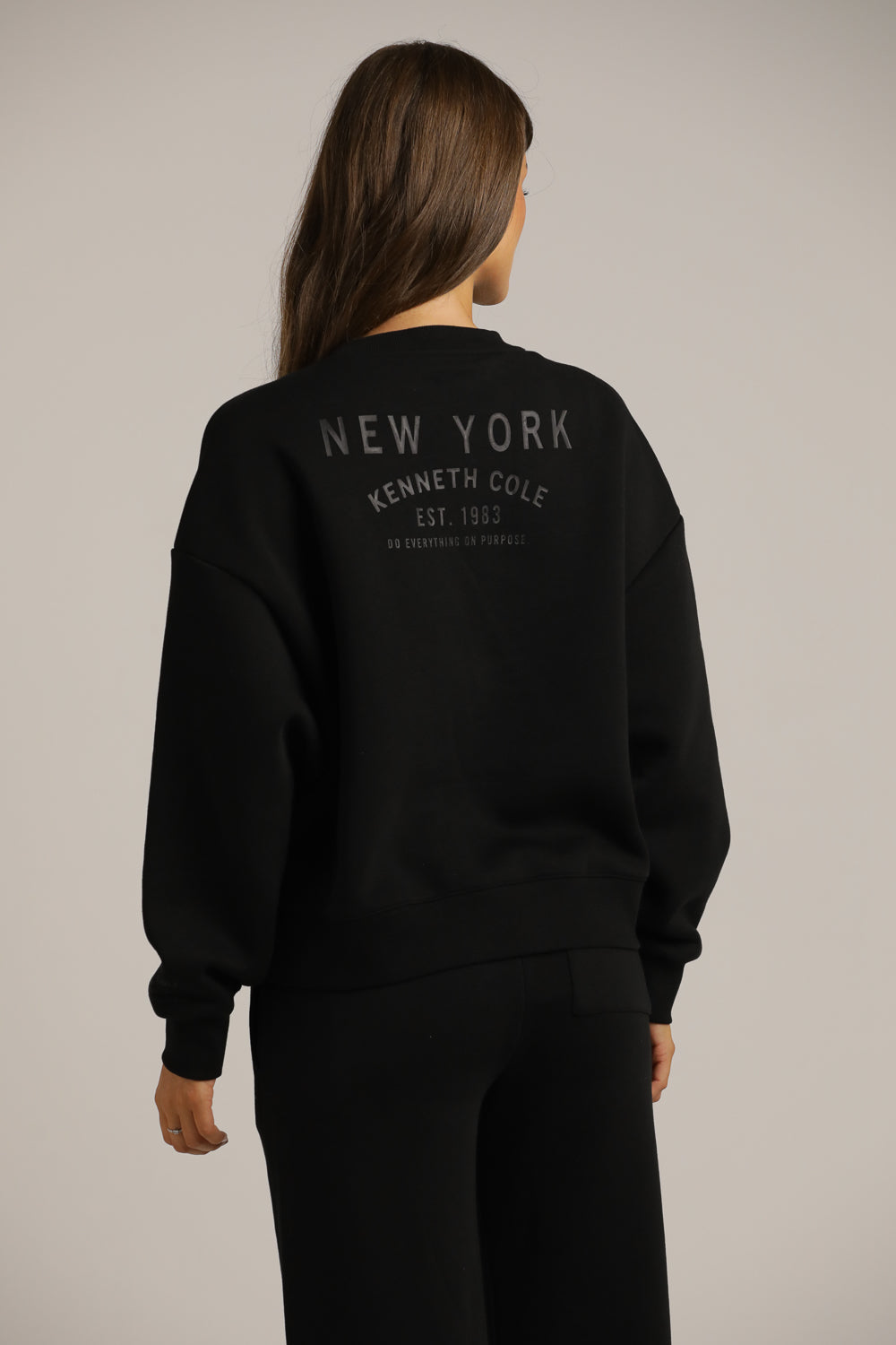 סווטשירט ממותג עם סיומת ריב | קנת קול