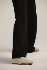 מכנסי טרנינג בגזרה רחבה | קנת קול