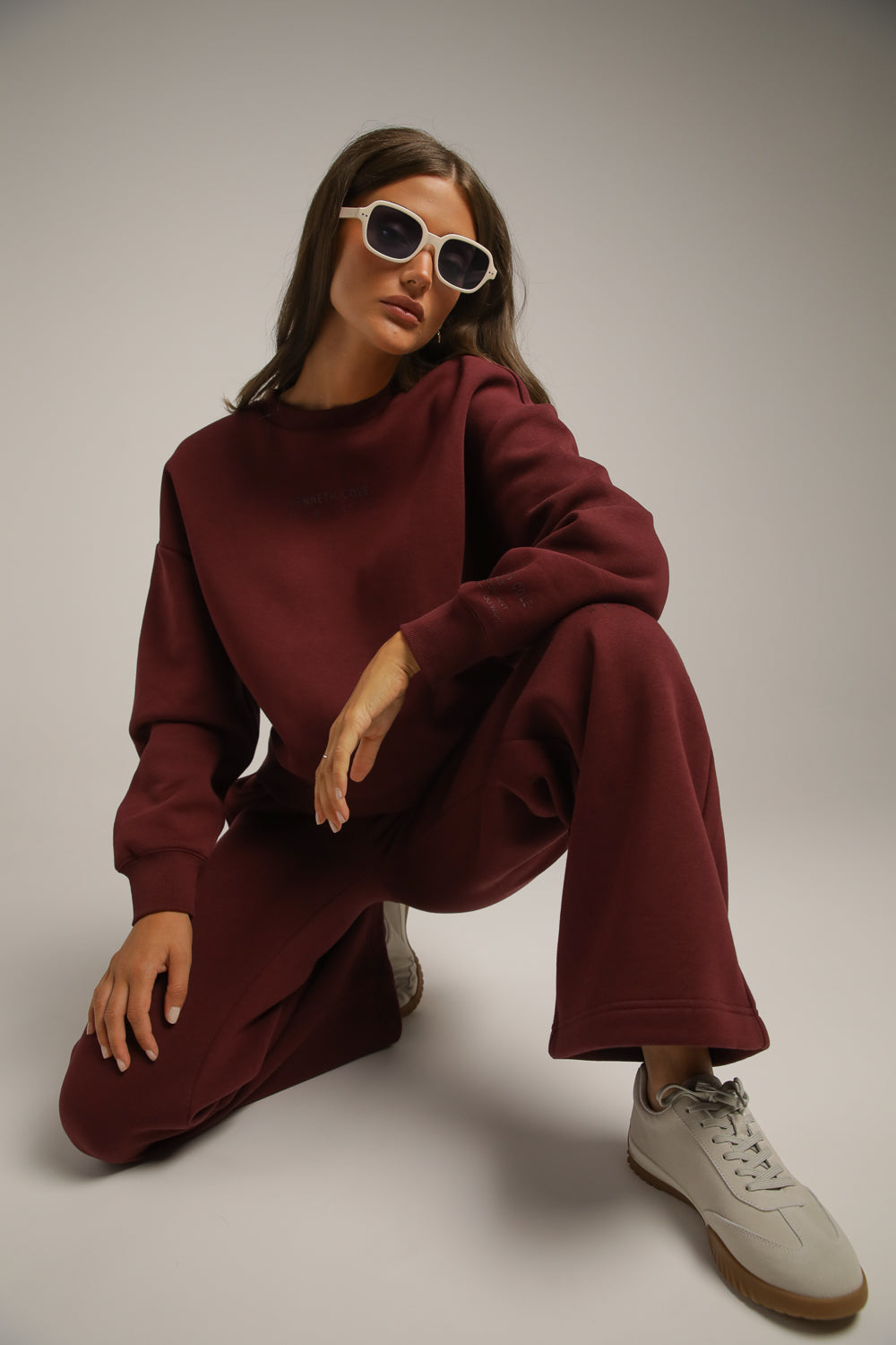 סווטשירט ממותג עם סיומת ריב | קנת קול